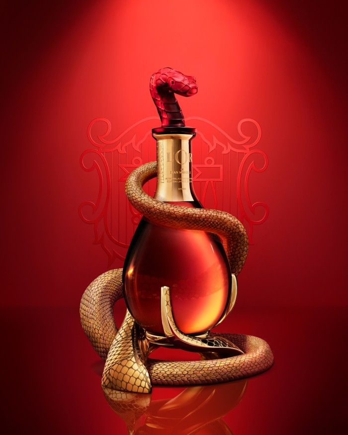 Key visual L'Or de Jean Martell - Zodiac Edition L'Assemblage du Serpent