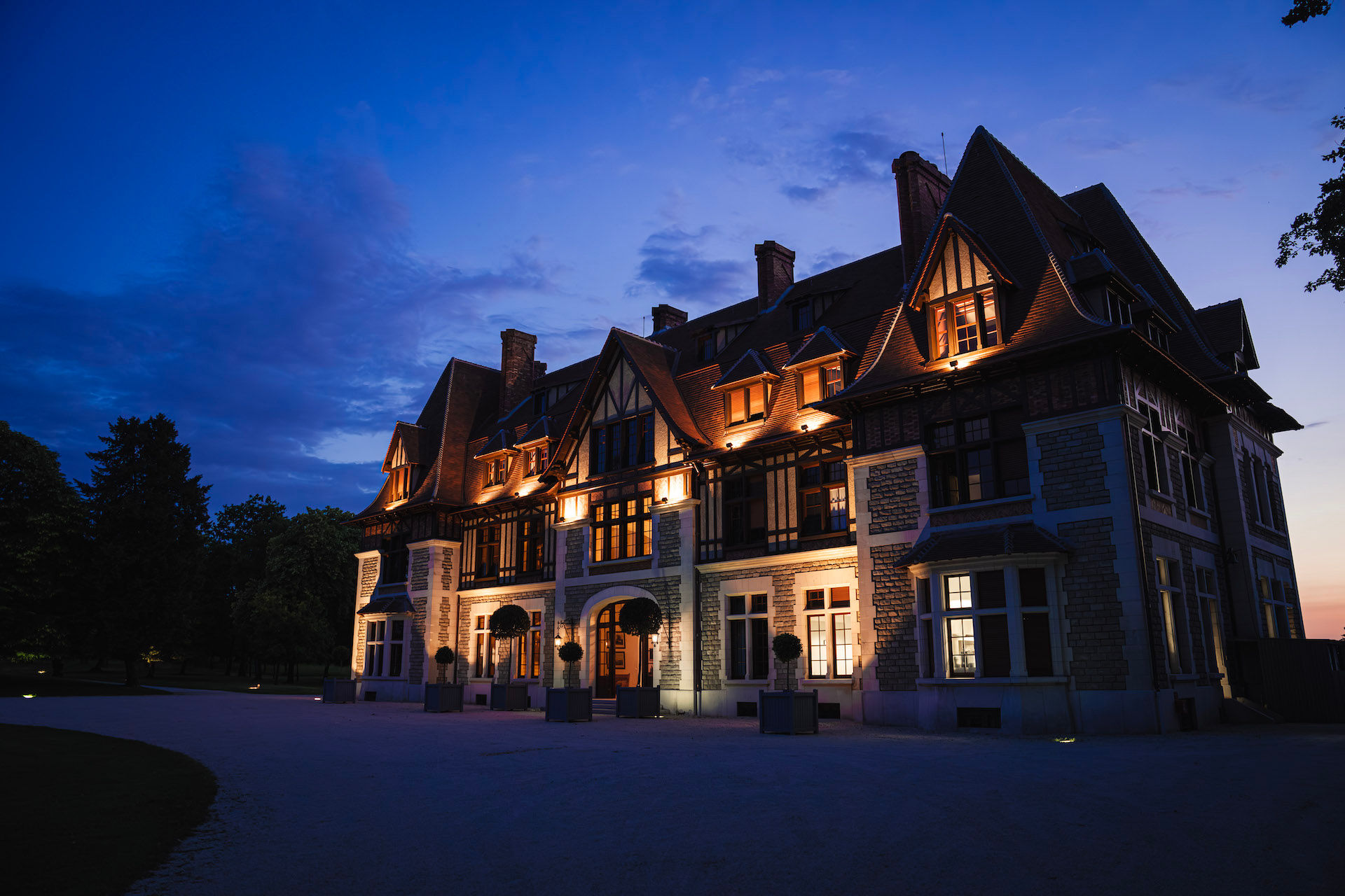 Chateau de Chanteloup by night