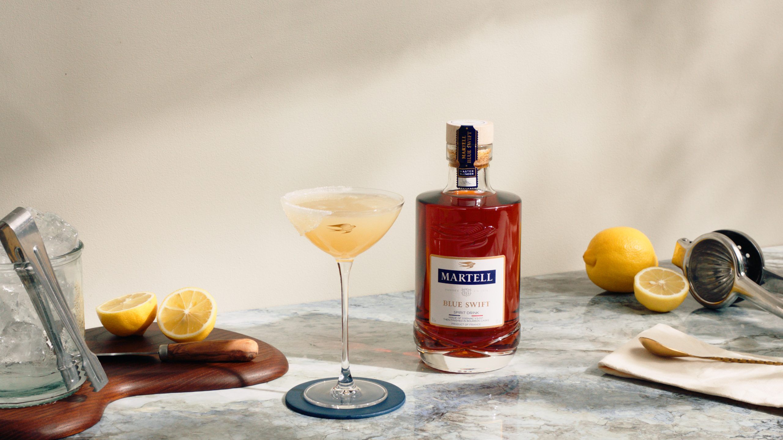 Sidecar cocktail: a vibrant and refined cognac twist