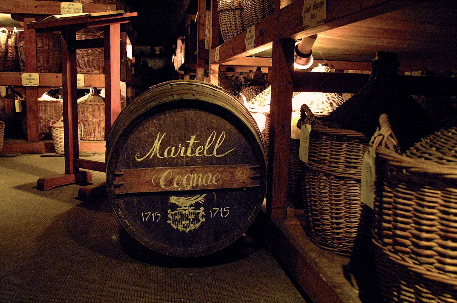 How many calories does cognac have?