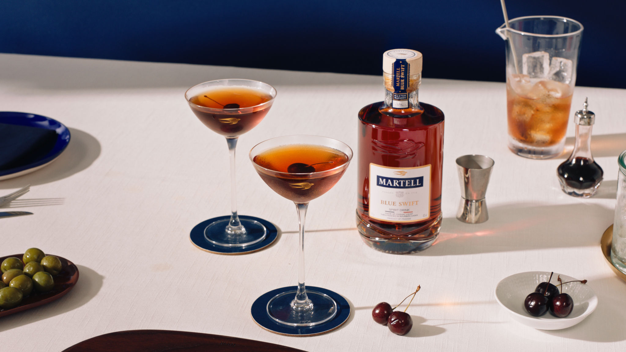 Harvard cocktail: a rich and elegant cognac Manhattan