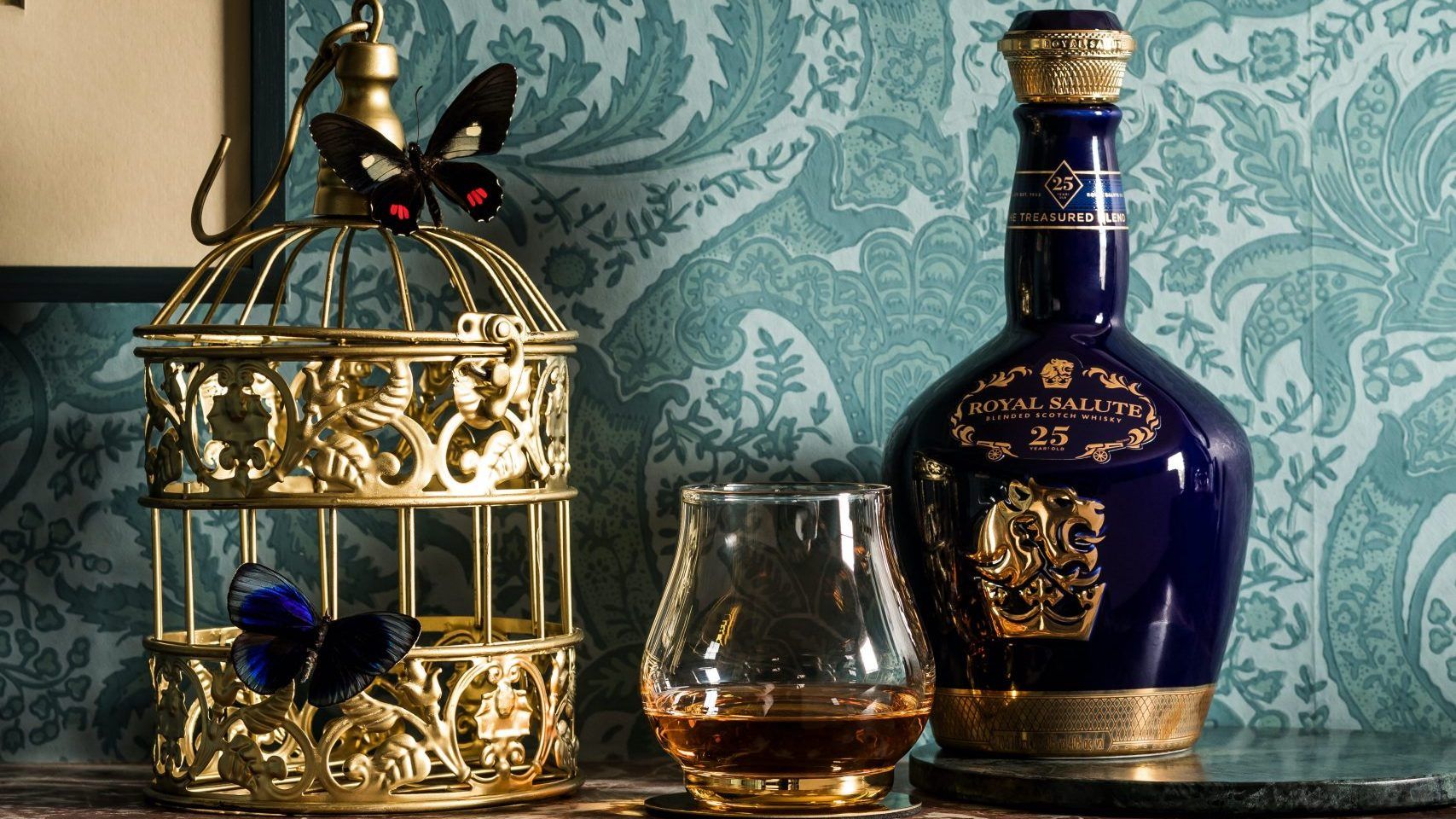 25 Year Old The Treasured Blend - Royal Salute Scotch Whisky 25 Year Old The Treasured Blend - Royal Salute Scotch Whisky