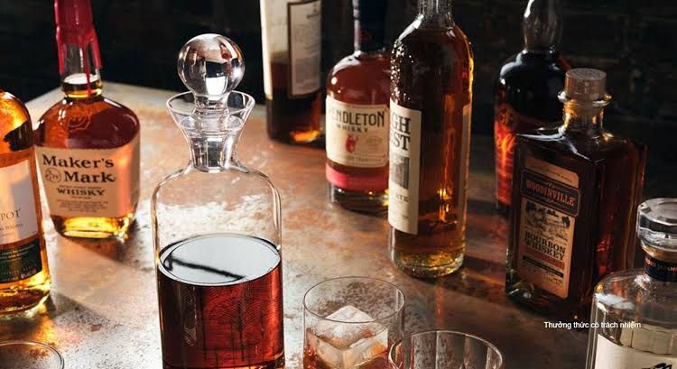 Cask Strength Whisky là gì? Khám phá hương vị whisky nguyên bản