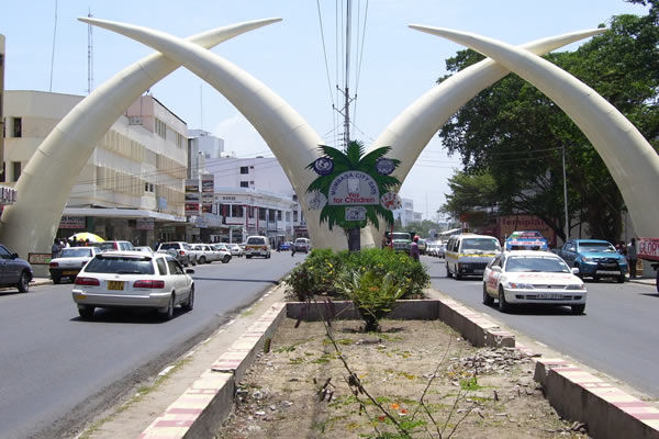 Mombasa famous elephant tusks at Moi avenue