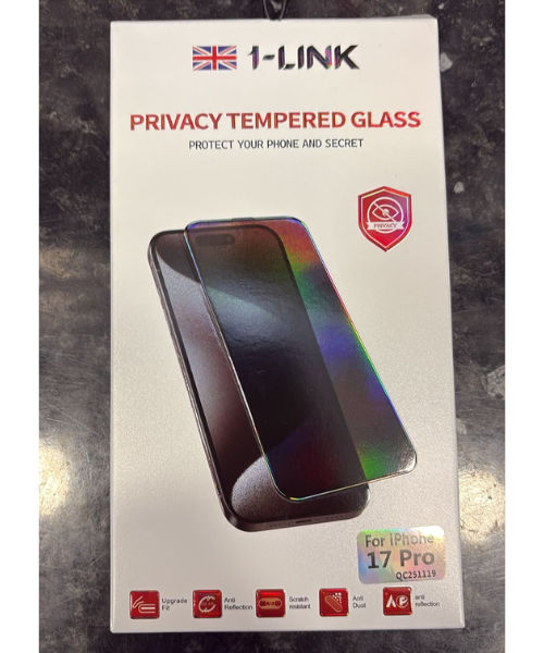 iPhone 17 Pro Max privacy protector