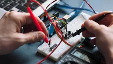 Domina la Electrónica desde Casa