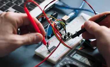 Domina la Electrónica desde Casa