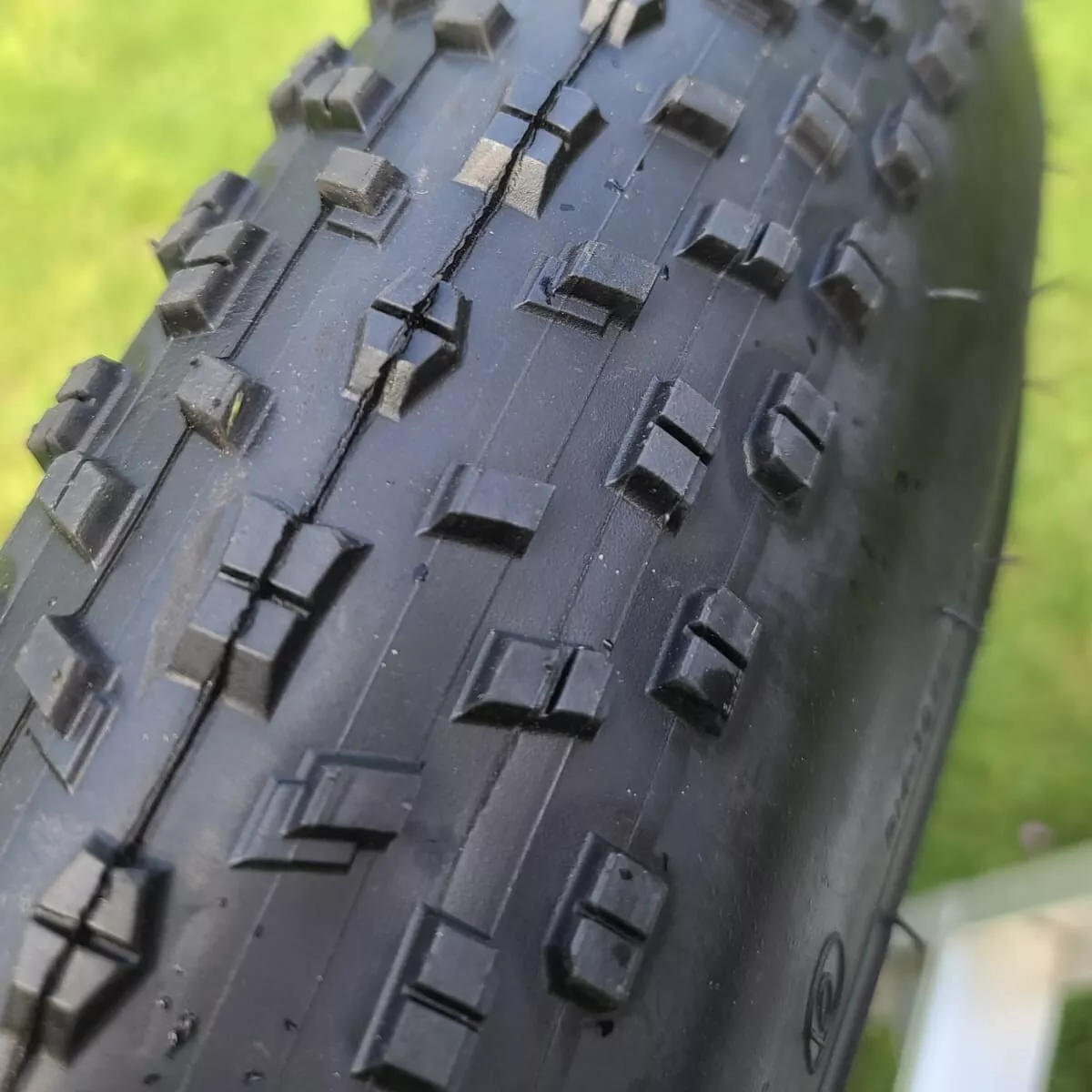 Fat Bike Cycle Tyre for 26 x 4.0 - Image 4