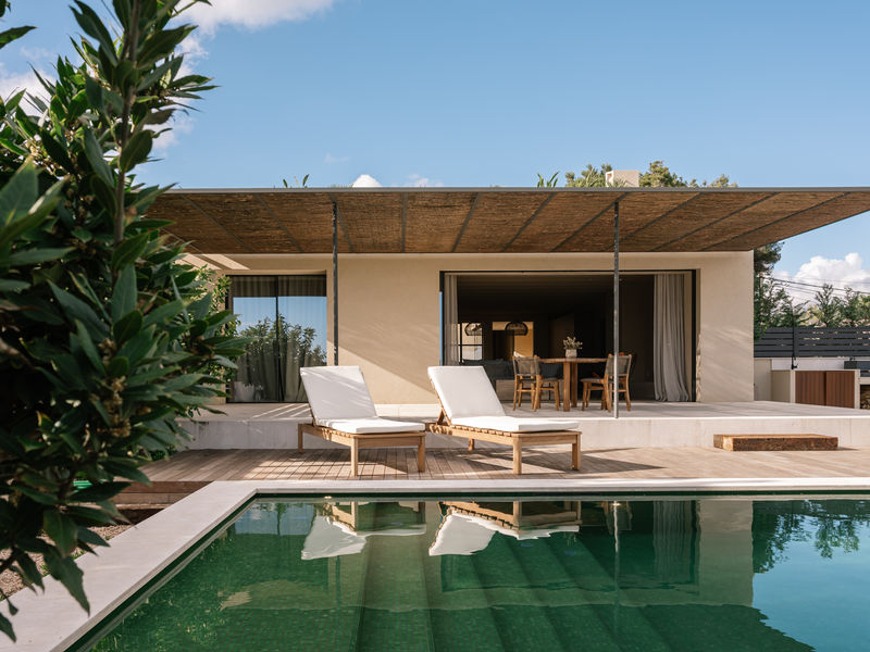 Exterior facade and pool terrace, DE House Establiments