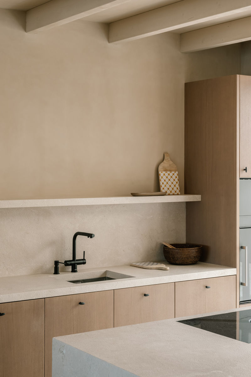 Side view of the kitchen and cabinetry