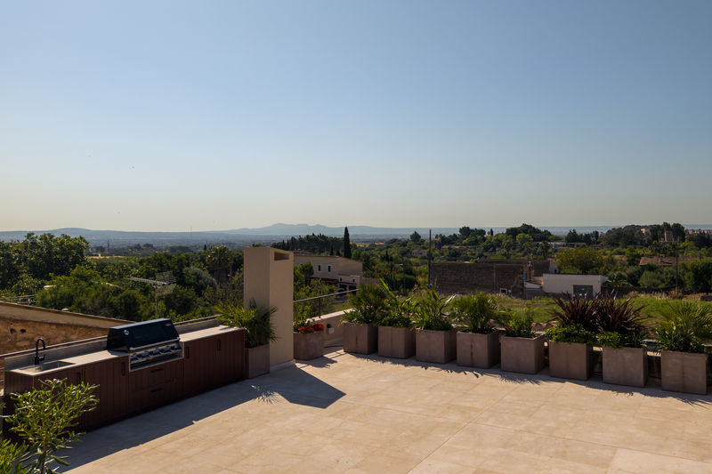 Roof terrace, open view