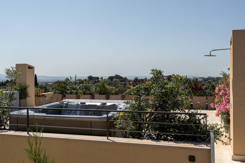 Terrace, back view
