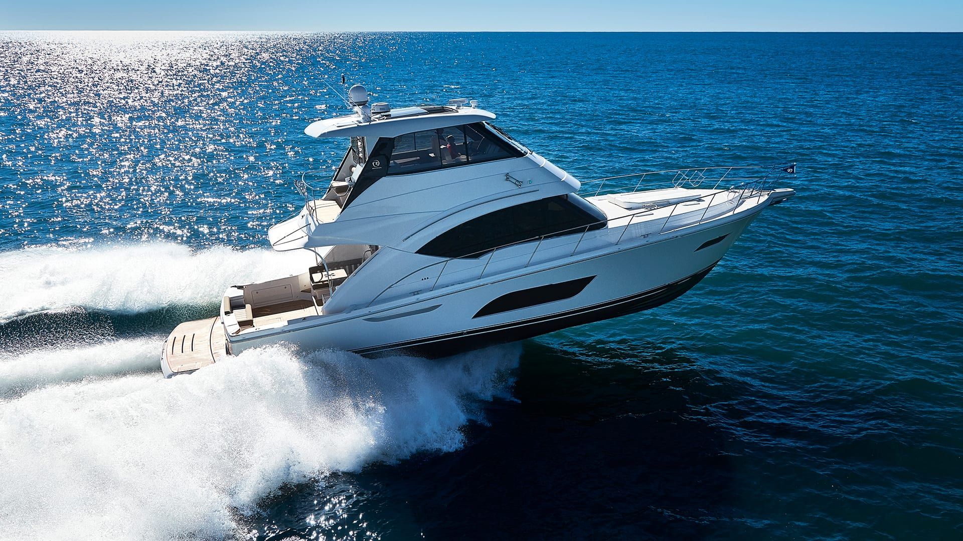 Riviera 57 Enclosed Flybridge - Lee Marine