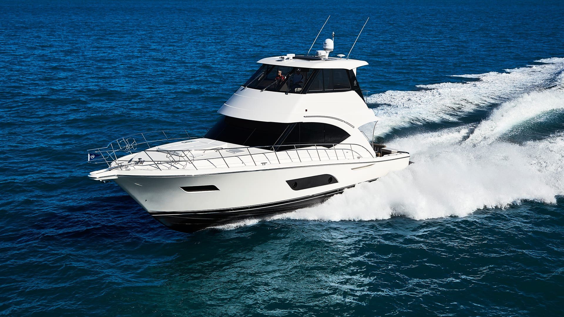 Riviera 57 Enclosed Flybridge - Lee Marine