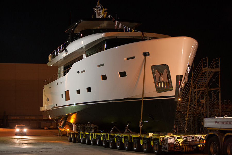 Cantiere delle Marche Nauta Air 90 M/Y Noga