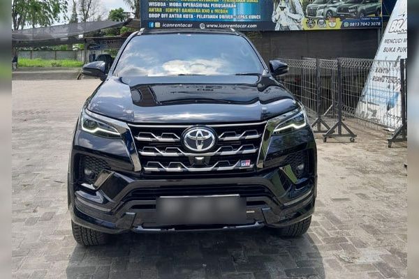 sewa-mobil-fortuner-self-driver