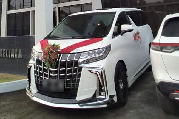 sewa-mobil-alphard-gen3