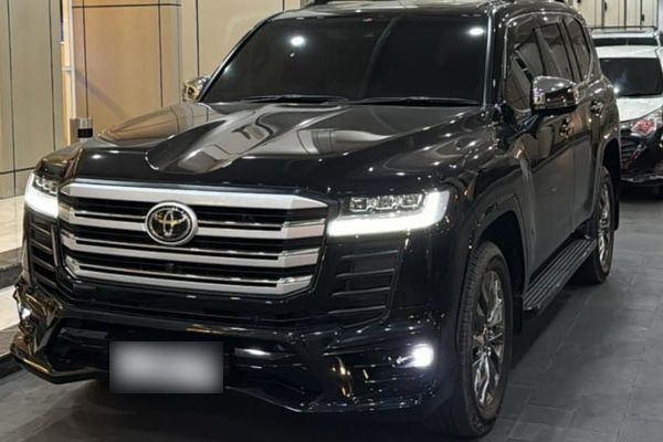 sewa-mobil-landcruiser