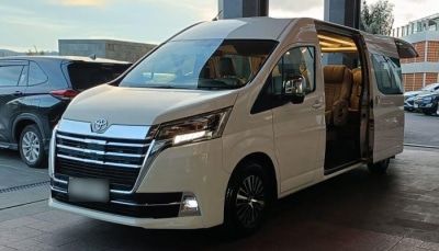 sewa-mobil-hiace-luxury