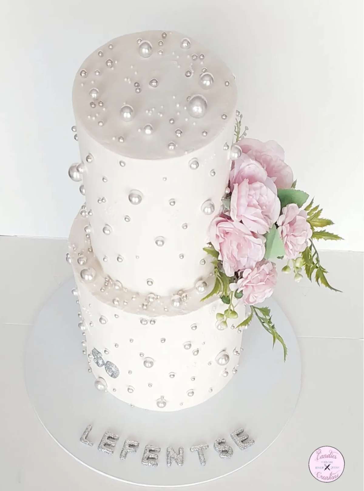 https://ik.imagekit.io/czzfxeud6c/EventBookr/members/65ae48f1749ef0e9323bd05a/Cakes_11_2DxwwO0FrJ.jpg