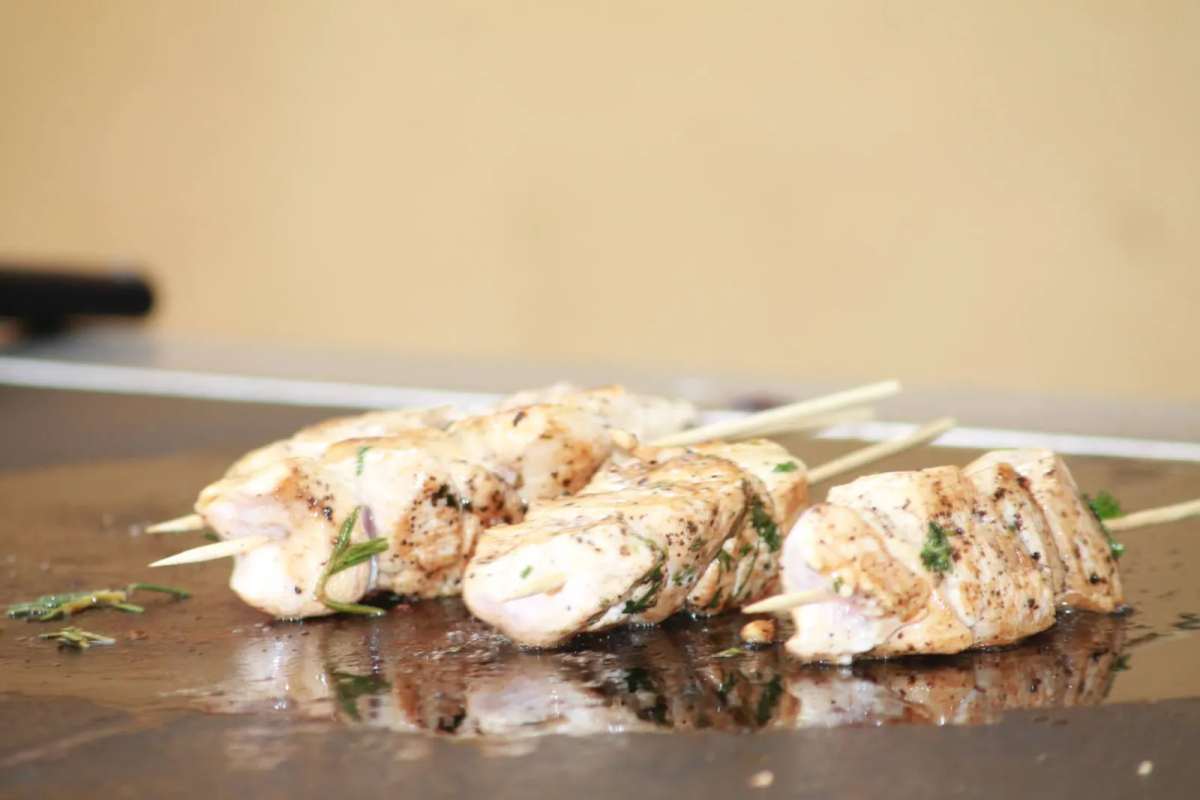 https://ik.imagekit.io/czzfxeud6c/EventBookr/members/65c35f08dc5ad06a82b4ba47/aMENS_cATERING_6_BdNsUBlHE.jpg