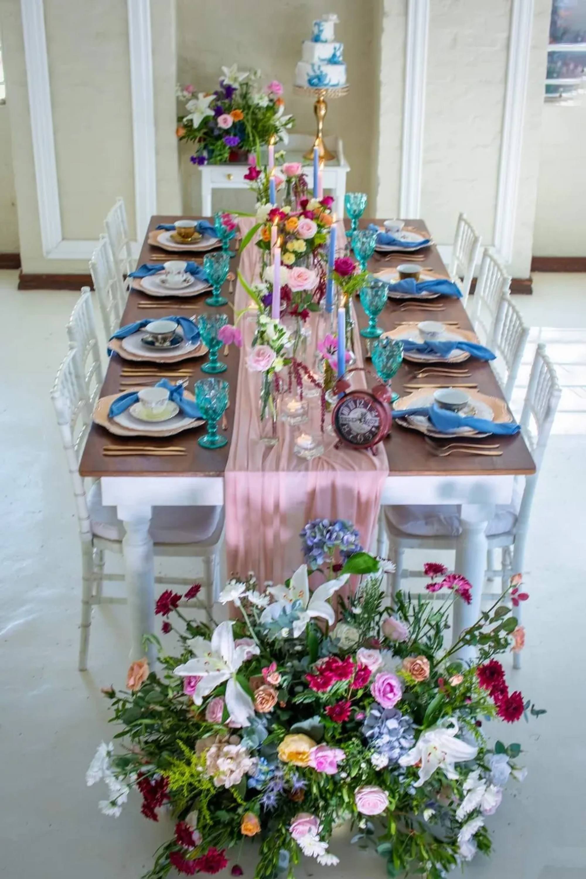 https://ik.imagekit.io/czzfxeud6c/EventBookr/members/65c75da00c9dc768b98d5fca/Royal_Affair_7_hBhjTHp_U1.jpg