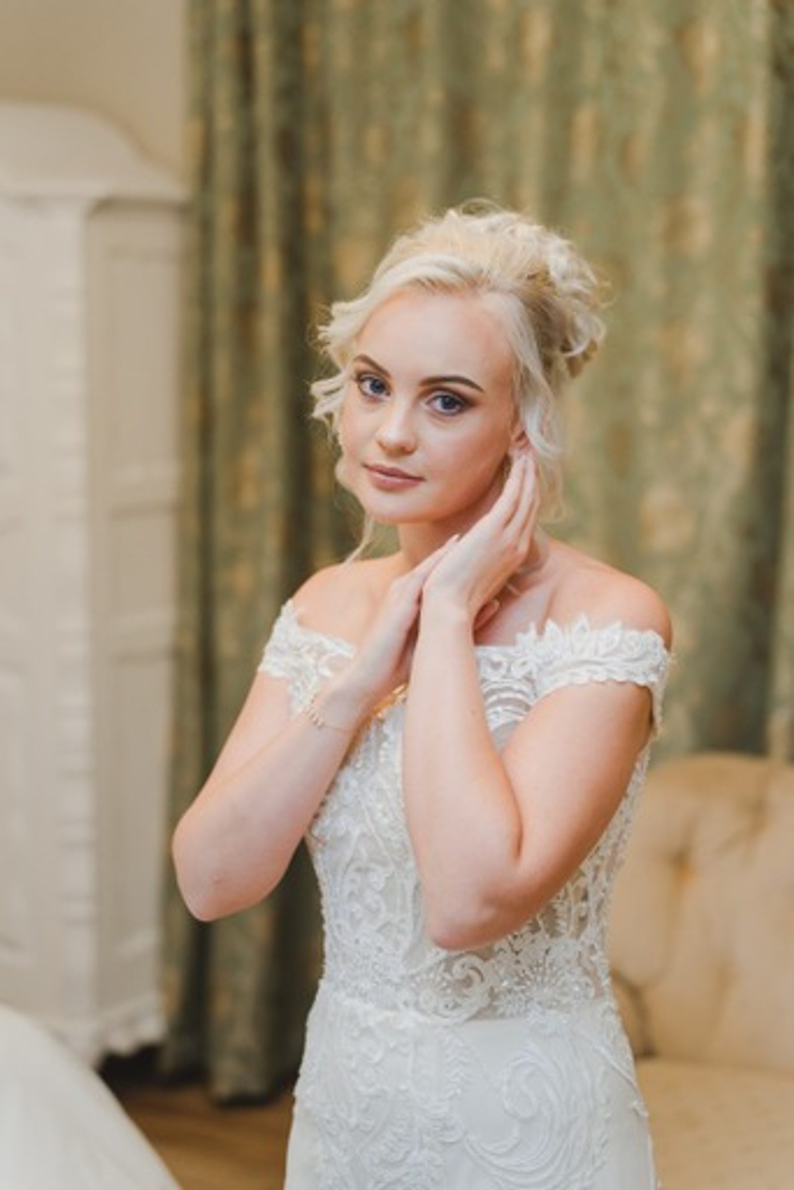 https://ik.imagekit.io/czzfxeud6c/EventBookr/members/65d4ade037c506f751b23749/EventServiceListings/EventServicePhotos/hl-25826591300_Yk9c00x0t.jpeg