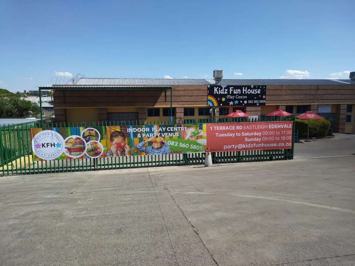 https://ik.imagekit.io/czzfxeud6c/EventBookr/members/673f37d0c8b37387e83f101c/Kids_Fun_3_kXBeqkylP.webp