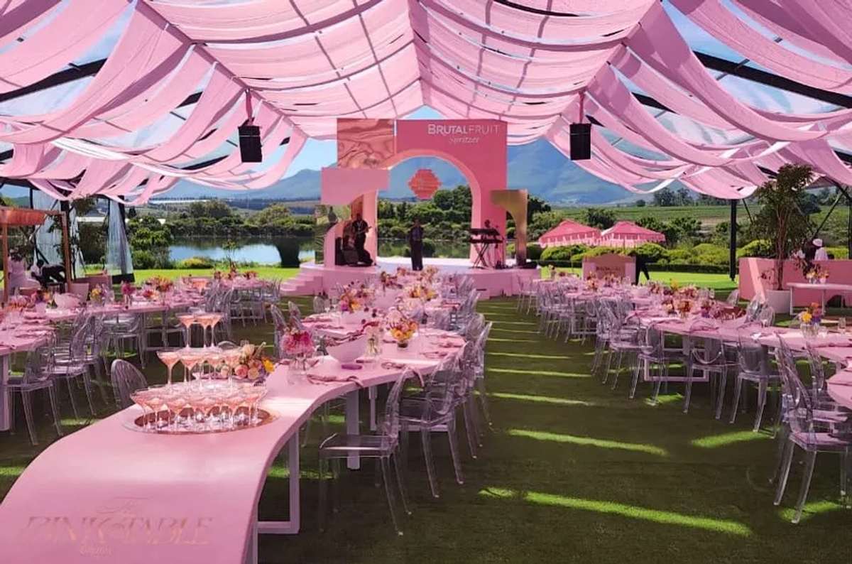 https://ik.imagekit.io/czzfxeud6c/EventBookr/members/6801d835362593ff79b8d1a4/wine2_R2RQXRQO6.jpg