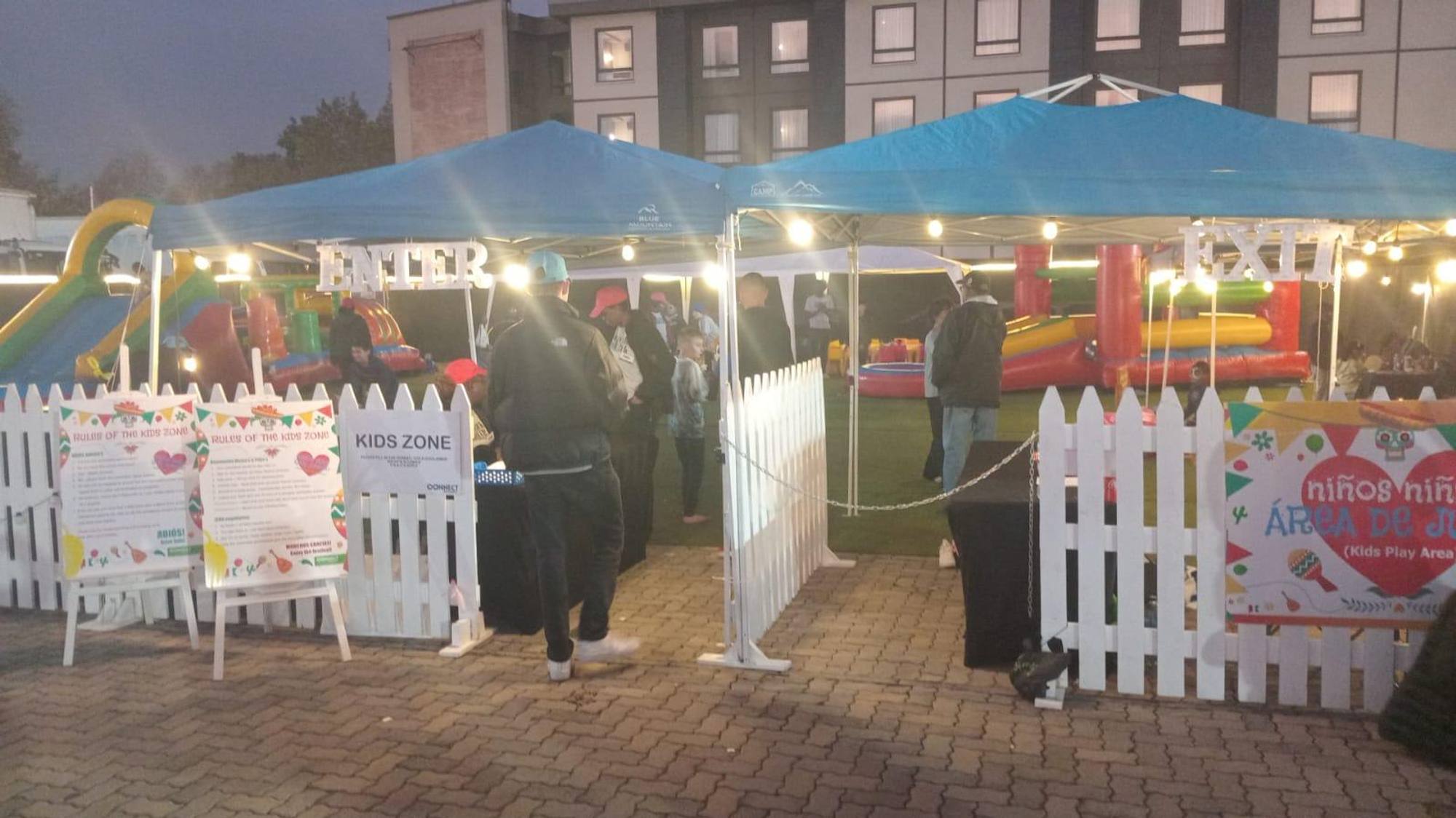 https://ik.imagekit.io/czzfxeud6c/EventBookr/members/6850079f9b88c9e1f73cacbb/Nickerbockerdoodlebug_Festival_de_Mexico08_yg483BJ0I.jpg