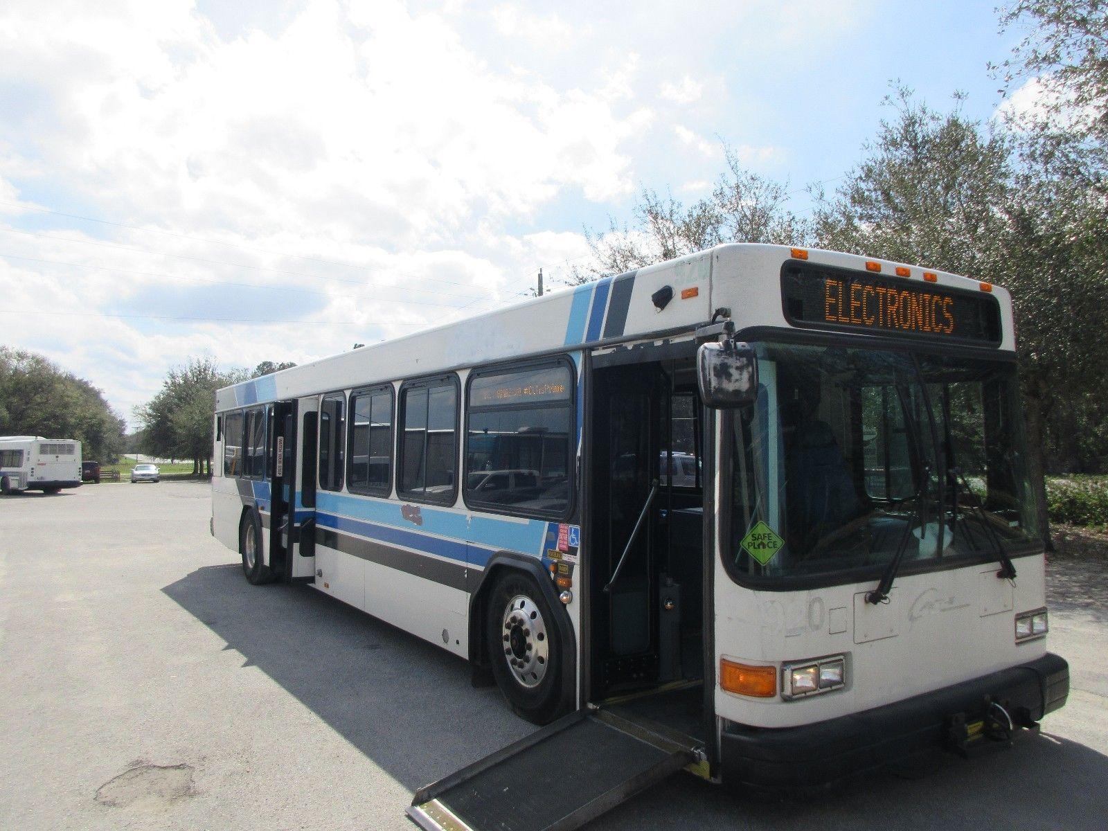 VERY NICE GILLIG BUS 40′ 2002 LF Buses for sale