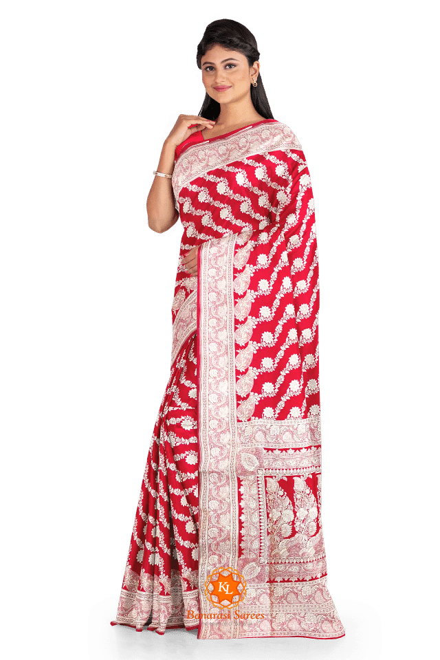 Red Woven Banarasi Silk Saree With Flower Jaal Pattern