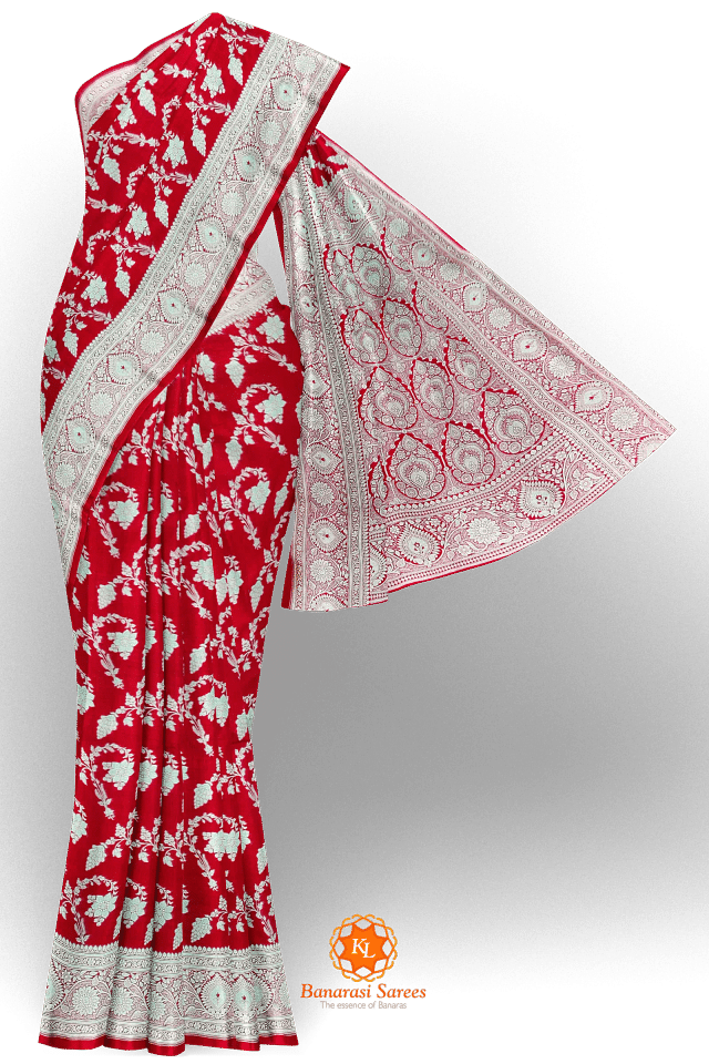 Maroon Soft Silk Banarasi Saree With Floral Jaal Pattern