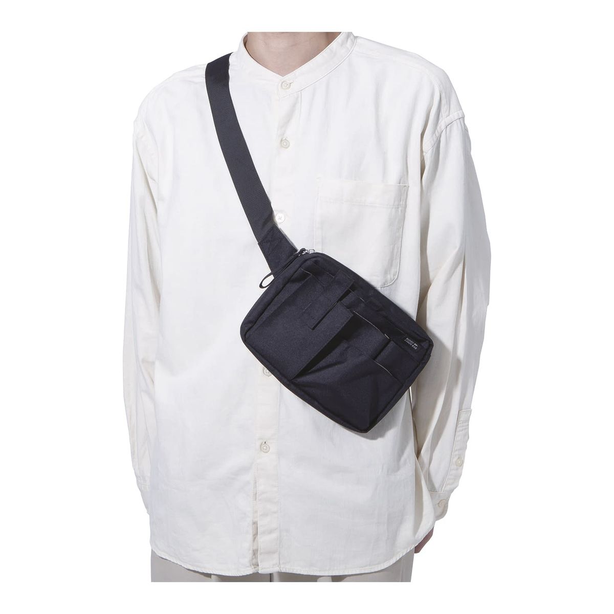 phigvel jantiques エプロンバッグ　内田商店　リネン　ブラック phigvel jantiques エプロンバッグ 内田商店 リネン ブラック
