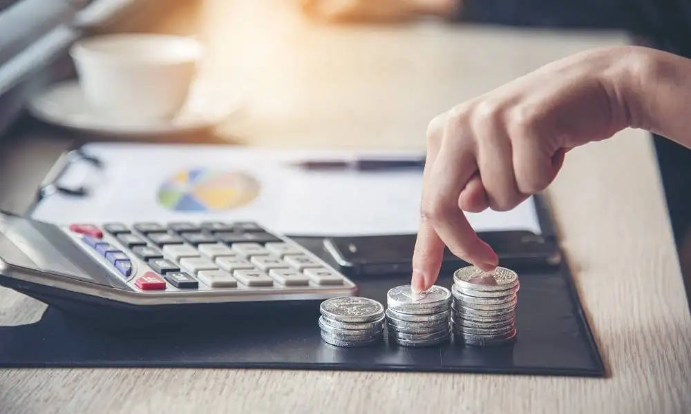What Is The Right Time To Send Invoices To Customers: Before A Job Vs After A Job