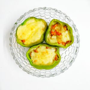 Cheesy Chicken Stuffed Capsicum in 3 Steps