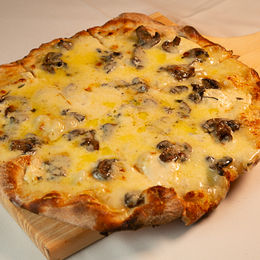 Pizza Quattro Formaggi