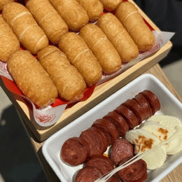 Tequeños Chistorra con mozzarela