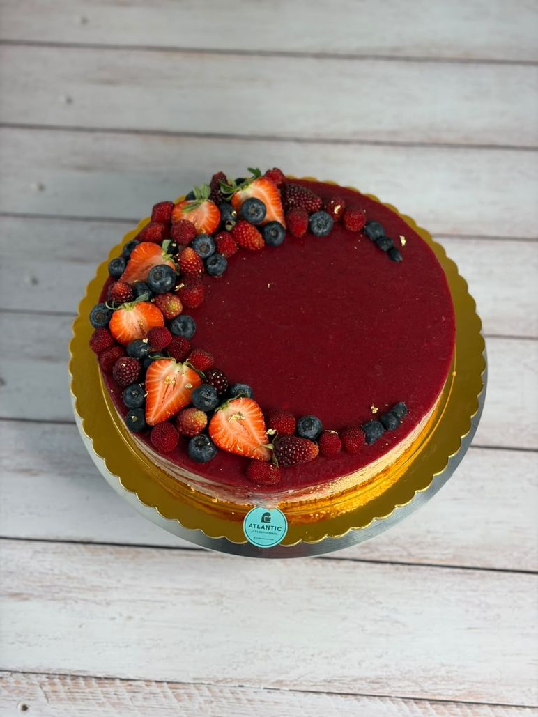 Cheesecake de Frutos Rojos (10 Porciones)