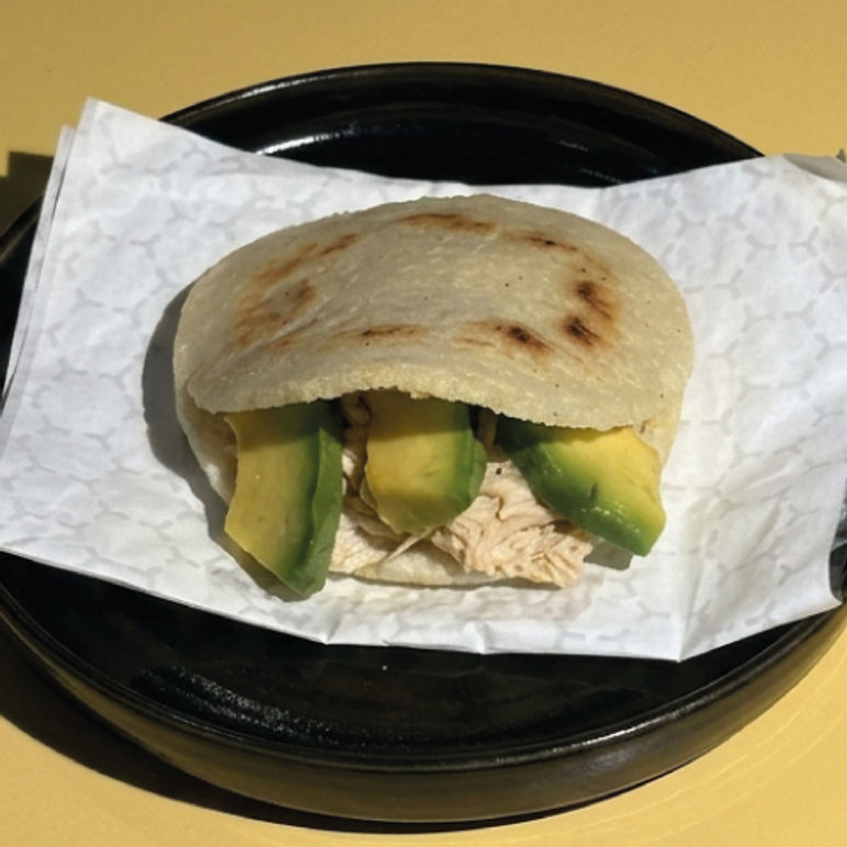 Arepa Reina Pepiada