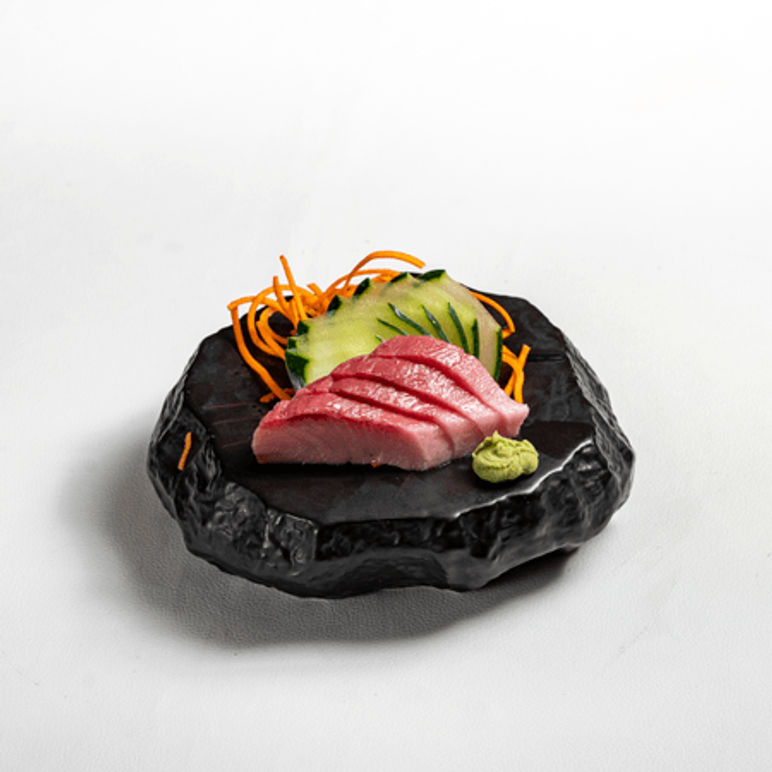 Sashimi hamachi
