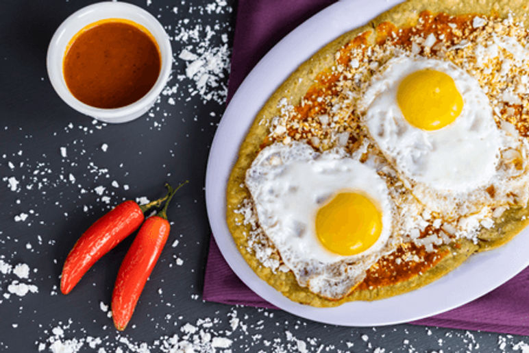 Huarache de Huevo Estrellado