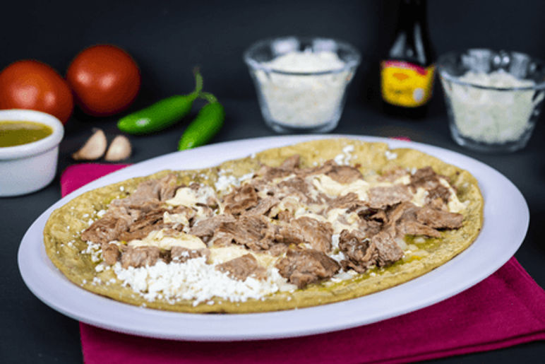 Huarache de Bistec