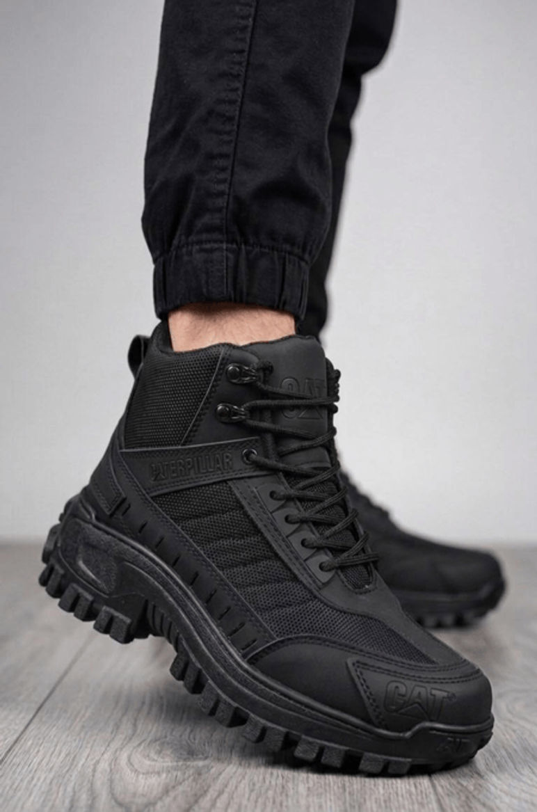 BOTA CASUAL TODA NEGRA