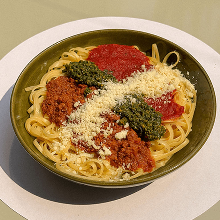 Linguini Tres Salsas