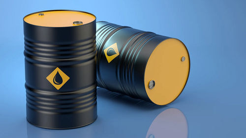 سعر نفط عُمان دون 74 دولارا والأسعار العالمية ترتفع 1%