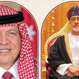 جلالة السلطــــان وملك الأردن يدعوان للعودة إلى طاولة الحوار