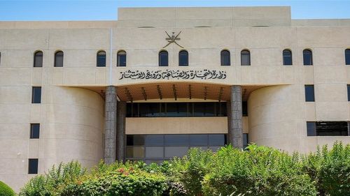 خلفان الطوقي لـ«الوصال»: «شطب السجلات خطوة إصلاحية ضرورية لتنقية السوق ومعرفة التاجر الفعلي»