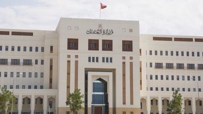 وزارة العمل لـ«الوصال»: لا عقوبات خلال فترة التصحيح حتى يونيو 2026 ورخصة مزاولة العمل خطوة لتنظيم المهن ورفع الكفاءة الفنية