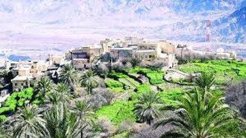 والي نخل لـ «الوصال»: التصاميم النهائية لطريق «وكان» جاهزة والطريق سيُحدث نقلة في الربط والخدمات والسياحة